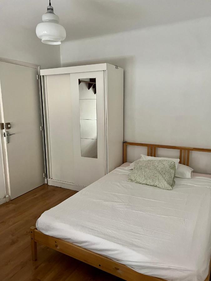 Apartament Habitacion Economica Figueres  Zewnętrze zdjęcie