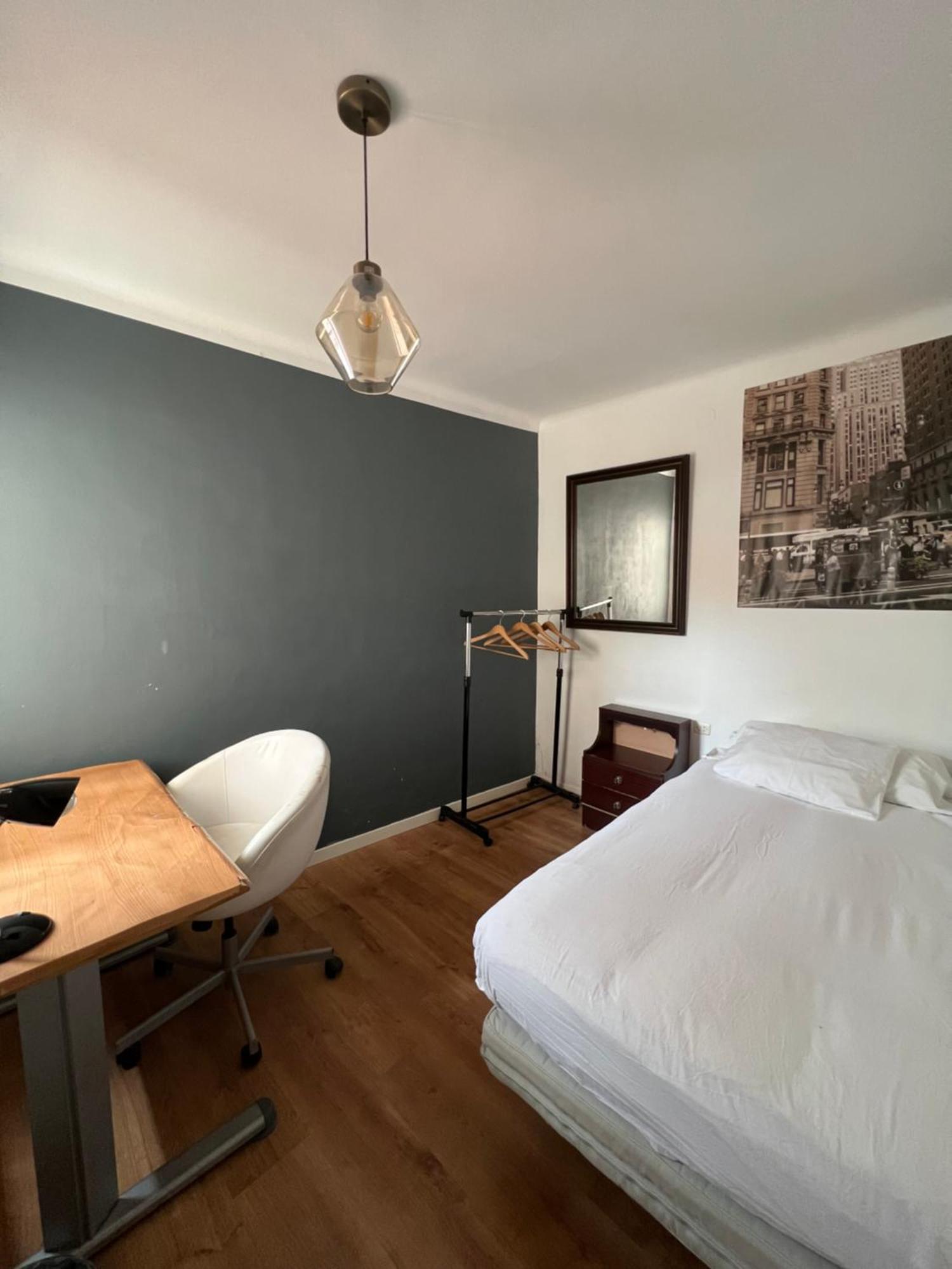 Apartament Habitacion Economica Figueres  Zewnętrze zdjęcie